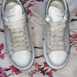 COPY - Alexander McQueens